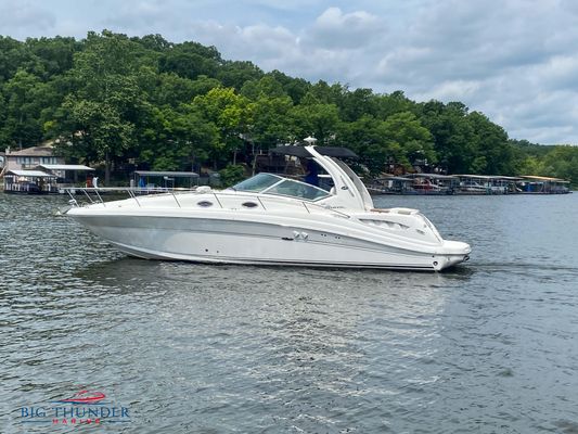 Sea Ray 340 Sundancer - main image