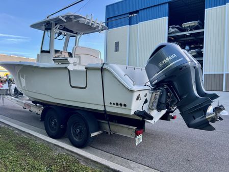 Sea-hunt GAMEFISH-27-WITH-COFFIN-BOX image