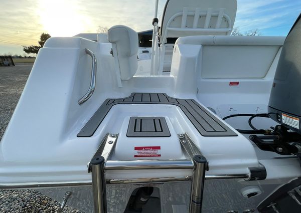 Tidewater 220-LXF image