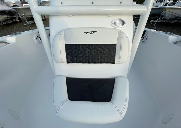 Tidewater 220-LXF image