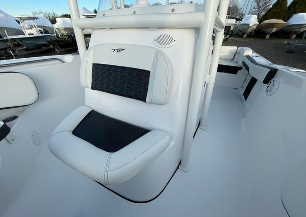 Tidewater 220-LXF image