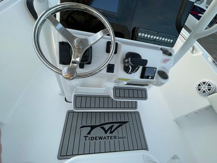 Tidewater 220-LXF image