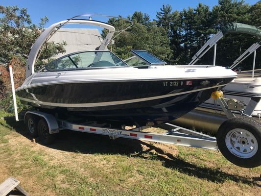 Regal 2000 ES Bowrider - main image