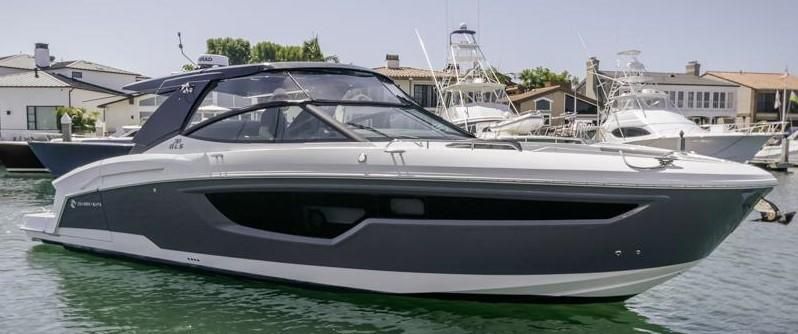 Cruisers-yachts 38-GLS-OB - main image