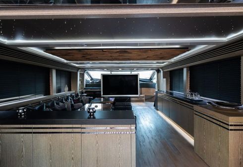 Sunseeker 101 Sport Yacht image