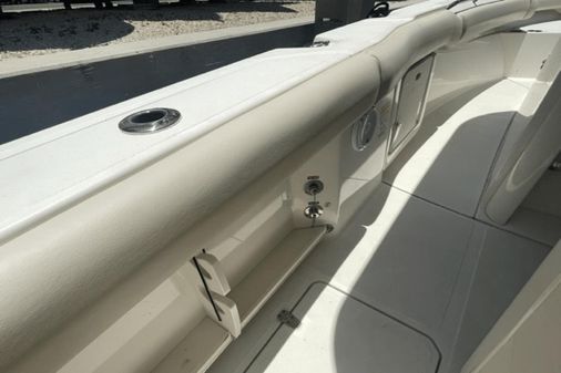 Boston Whaler 250 Outrage image