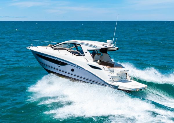 Sea Ray Sundancer 350 Coupe image