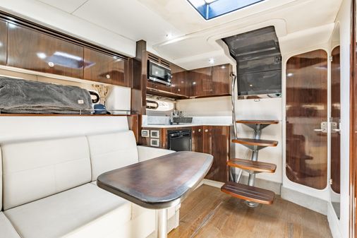 Sea Ray Sundancer 350 Coupe image