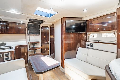 Sea Ray Sundancer 350 Coupe image