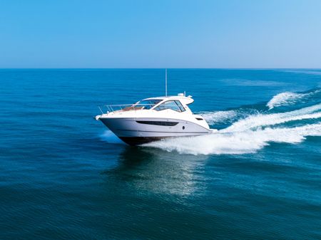 Sea Ray Sundancer 350 Coupe image