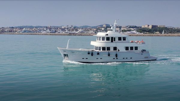 Terranova Yachts T85 image