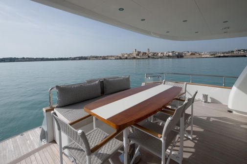 Terranova Yachts T85 image