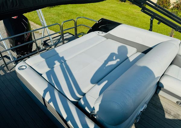 Bentley-pontoons 253-ELITE image