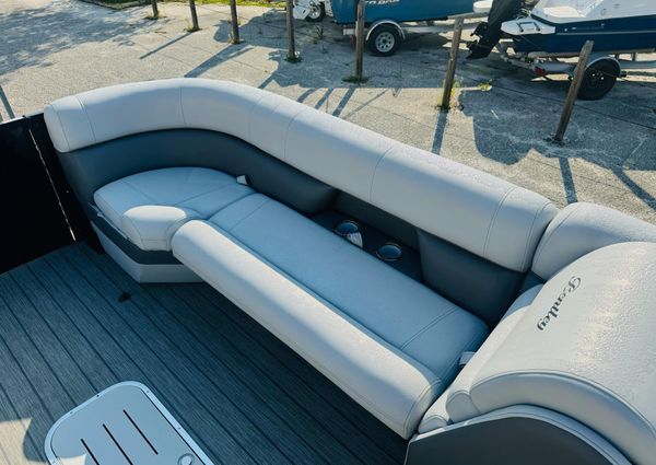 Bentley-pontoons 253-ELITE image