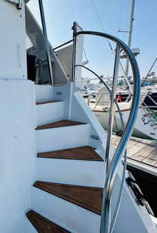 Hatteras 52 Sport Deck Motor Yacht image