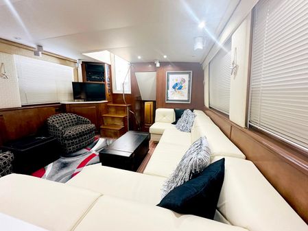 Hatteras 52 Sport Deck Motor Yacht image