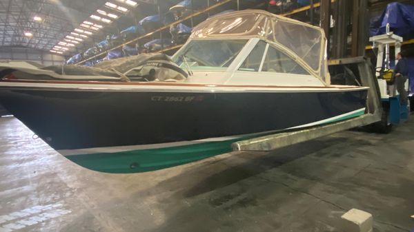 Hunt Yachts Harrier 25