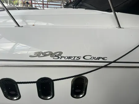 Cruisers Yachts 390 Sports Coupe image
