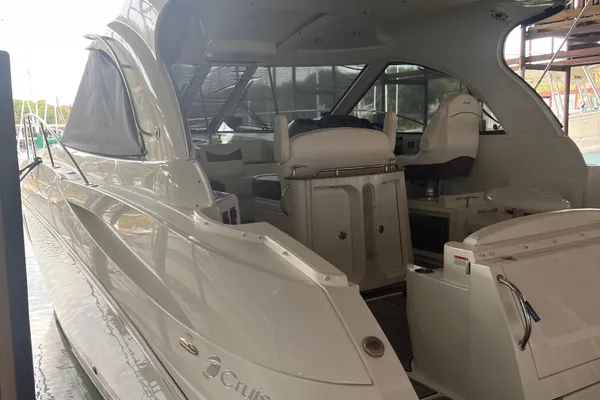 Cruisers-yachts 390-SPORTS-COUPE image