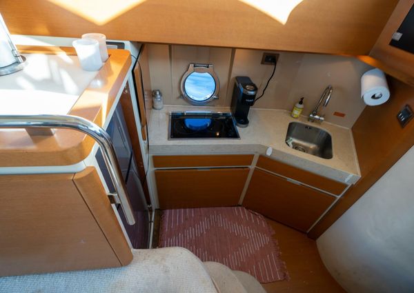 Azimut 40 Flybridge image