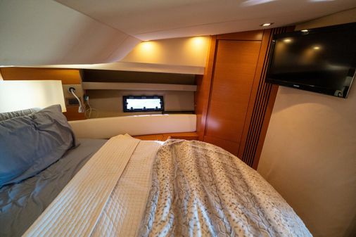 Azimut 40 Flybridge image