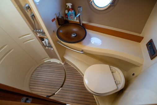 Azimut 40 Flybridge image