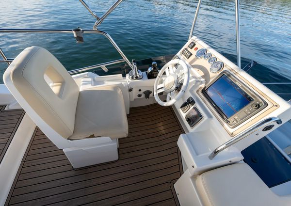 Azimut 40 Flybridge image