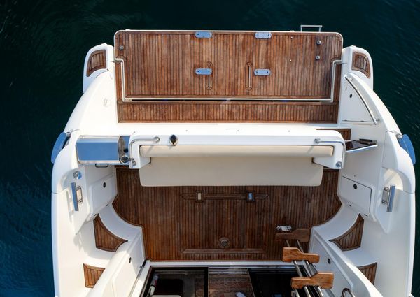 Azimut 40 Flybridge image