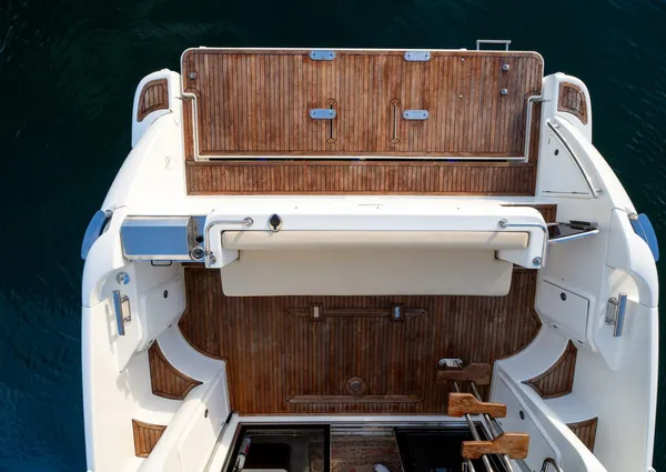 Azimut 40 image