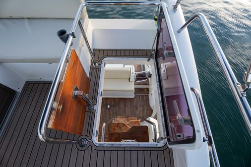 Azimut 40 Flybridge image