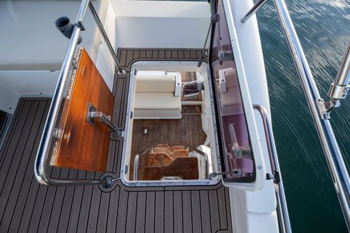 Azimut 40 Flybridge image