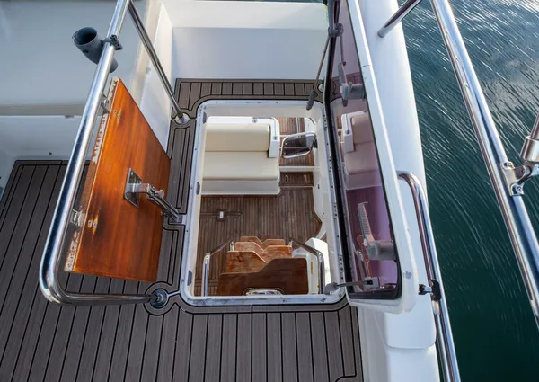 Azimut 40 image