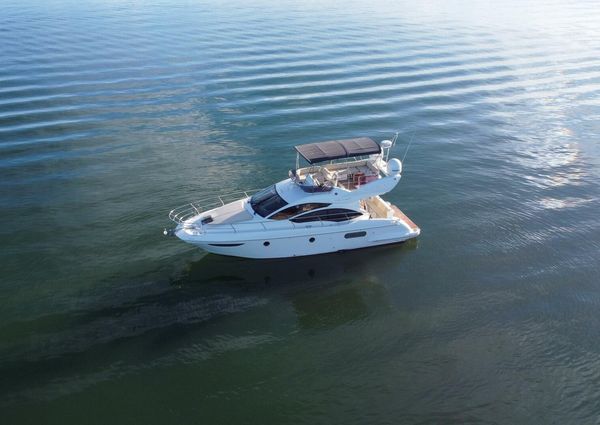 Azimut 40 Flybridge image