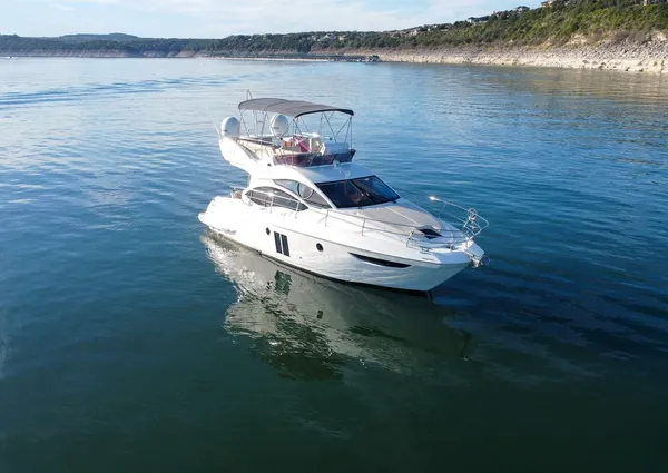 Azimut 40 image