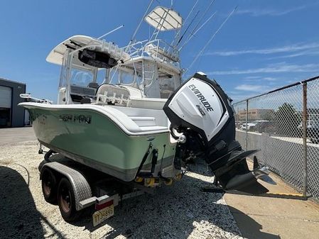 Sea Pro 219 Center Console image