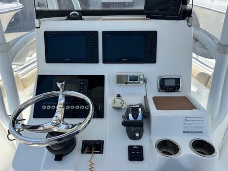 Sea Pro 219 Center Console image