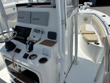 Sea Pro 219 Center Console image