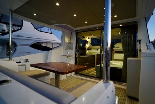 Azimut 50 Flybridge image