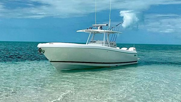 Intrepid 375 Center Console