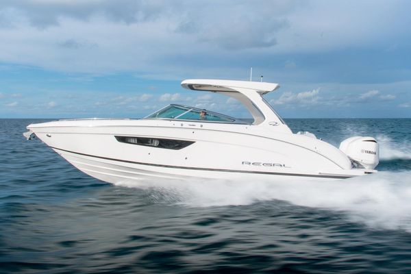 Regal 33 OBX - main image