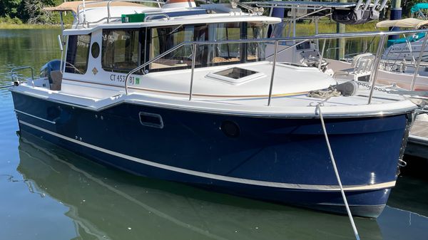Ranger Tugs R-23