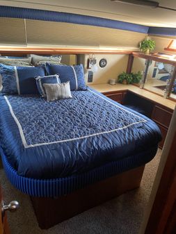 Chris-Craft 426 Catalina image