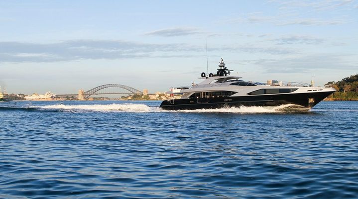 Majesty 122 - main image