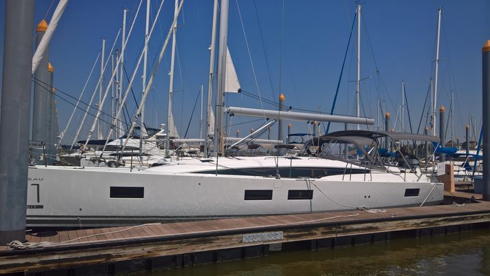 Jeanneau 51 - main image