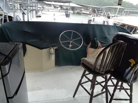 Sumerset 16-X-73-CUSTOM-FLYBRIDGE- image
