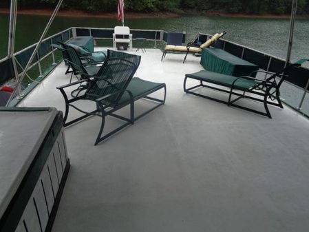 Sumerset 16-X-73-CUSTOM-FLYBRIDGE- image
