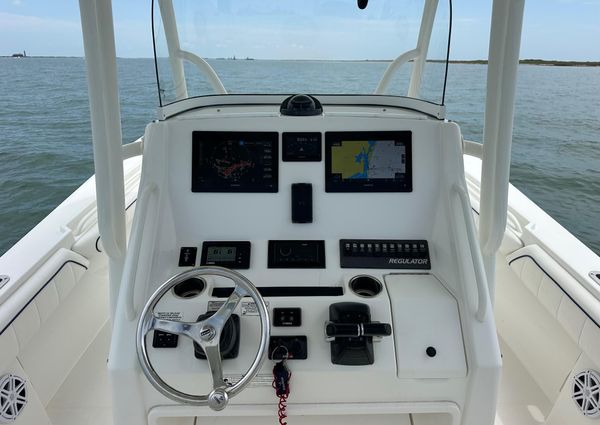 Regulator Center console image