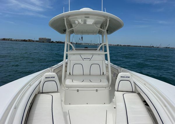 Regulator Center console image