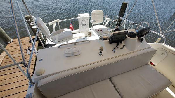 Bertram 33 Sport Fisherman image