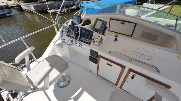 Bertram 33 Sport Fisherman image